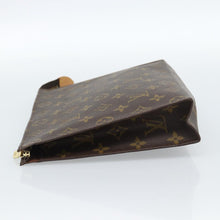 Load image into Gallery viewer, Louis Vuitton Toiletry Pouch 26 AN0971