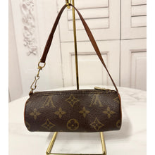 Load image into Gallery viewer, ⚡️Doorbuster⚡️Louis Vuitton Baby Papillon 4899