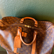 Load image into Gallery viewer, Louis Vuitton Monogram Keepall 50