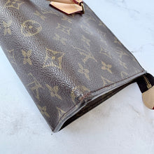 Load image into Gallery viewer, Louis Vuitton Monogram Sac Triangle