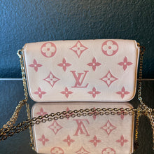 Load image into Gallery viewer, Louis Vuitton Empreinte Monogram Giant By The Pool Felicie Pochette