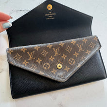 Load image into Gallery viewer, Louis Vuitton Grained Calfskin Monogram Double V Wallet