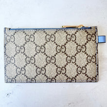 Load image into Gallery viewer, Brand New Gucci Supreme Canvas Card Holder