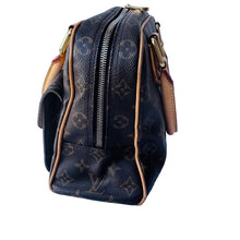 Load image into Gallery viewer, Louis Vuitton Monogram Manhattan PM