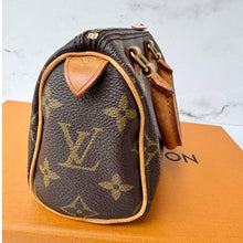 Load image into Gallery viewer, Louis Vuitton Monogram Mini Speedy