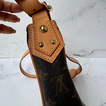 Load image into Gallery viewer, Louis Vuitton Monogram Hudson GM