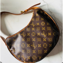 Load image into Gallery viewer, Louis Vuitton Monogram Croissant MM