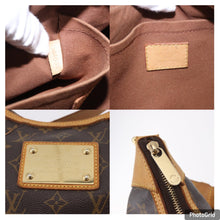 Load image into Gallery viewer, Louis Vuitton Monogram Thames PM