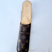 Load image into Gallery viewer, Louis Vuitton Monogram Pen Case