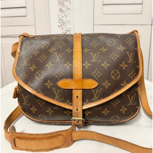 Load image into Gallery viewer, Louis Vuitton Saumur 30