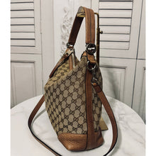 Load image into Gallery viewer, Gucci Medium Miss GG Hobo
