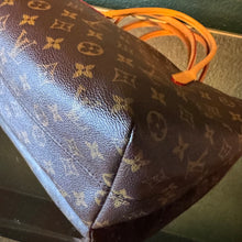 Load image into Gallery viewer, Louis Vuitton Monogram Raspail MM

