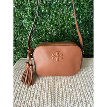 Load image into Gallery viewer, Tory Burch Camera Bag
