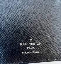 Load image into Gallery viewer, PRELOVED Louis Vuitton Monogram Eclipse Split Brazza Wallet
