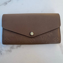 Load image into Gallery viewer, Louis Vuitton Empreinte Sarah Wallet NM Tourterelle
