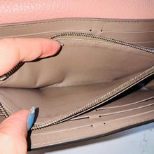 Load image into Gallery viewer, Louis Vuitton Taurillon Rose Ballerine Pink Capucines Wallet
