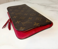 Load image into Gallery viewer, PRELOVED Louis Vuitton Monogram Insolite Wallet Red
