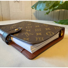 Load image into Gallery viewer, Louis Vuitton Monogram Medium Ring Agenda
