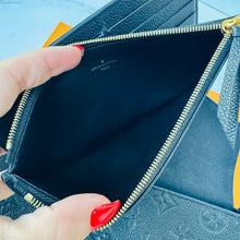 Load image into Gallery viewer, Louis Vuitton Black Empriente Felicie
