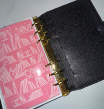 Load image into Gallery viewer, PRELOVED Chanel Caviar Timeless Medium Ring Agenda
