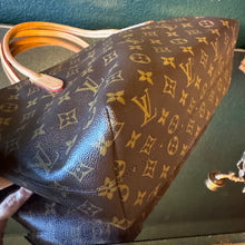 Load image into Gallery viewer, Louis Vuitton Monogram Raspail MM
