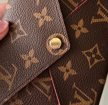 Load image into Gallery viewer, Louis Vuitton Monogram Medium Kirigami Pochette
