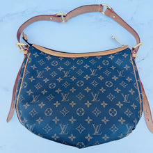 Load image into Gallery viewer, Louis Vuitton Monogram Tulum GM
