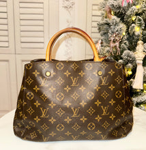 Load image into Gallery viewer, PRELOVED Louis Vuitton Monogram Montaigne MM
