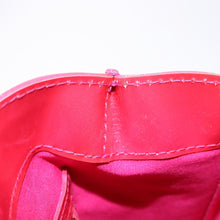Load image into Gallery viewer, Louis Vuitton Vernis Wilshire PM Rosepop
