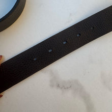 Load image into Gallery viewer, Gucci Marmont Reversible Black / Brown Belt Size 90/ 36
