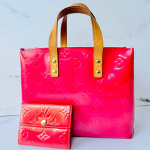 Load image into Gallery viewer, Louis Vuitton Vernis Rosepop Bundle: Reade PM and Ludlow Wallet
