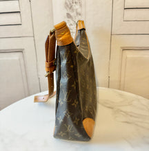 Load image into Gallery viewer, PRELOVED Louis Vuitton Boulogne 30
