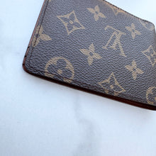 Load image into Gallery viewer, Louis Vuitton Monogram Men&#39;s Multiple Wallet
