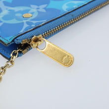 Load image into Gallery viewer, Louis Vuitton Vernis Valentine Key Pouch Light Blue
