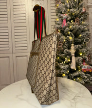 Load image into Gallery viewer, PRELOVED Gucci Plus Tote
