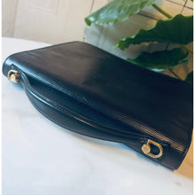 Load image into Gallery viewer, Louis Vuitton Epi Monceau Black
