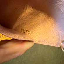 Load image into Gallery viewer, Louis Vuitton Limited Edition "1 Rue Scribe, Paris" Small Ring Agenda
