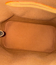 Load image into Gallery viewer, PRELOVED Louis Vuitton Alma PM
