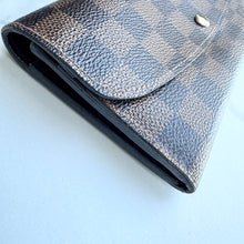 Load image into Gallery viewer, Louis Vuitton Damier Ebene Emilie Wallet
