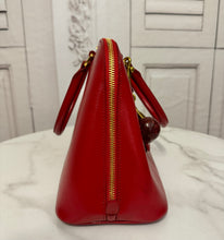 Load image into Gallery viewer, PRELOVED Prada Saffiano Vernice Medium Promenade Tote
