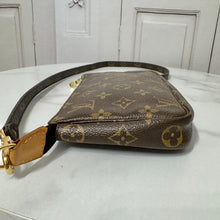 Load image into Gallery viewer, Louis Vuitton Pochette Accessories Crossbody
