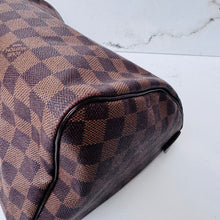 Load image into Gallery viewer, Louis Vuitton Damier Ebene Speedy 30
