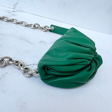 Load image into Gallery viewer, Bottega Veneta Nappa The Belt Chain Pouch Racing Green
