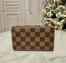 Load image into Gallery viewer, PRELOVED Louis Vuitton Damier Ebene Tresor Wallet
