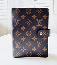 Load image into Gallery viewer, PRELOVED Louis Vuitton Monogram Medium Agenda
