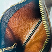 Load image into Gallery viewer, Louis Vuitton Monogram Key Pouch CA0011
