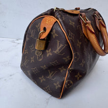 Load image into Gallery viewer, Louis Vuitton Monogram Speedy 25

