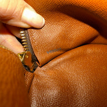 Load image into Gallery viewer, Louis Vuitton Monogram Papillon 30 with Companion Pouch
