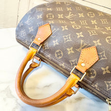 Load image into Gallery viewer, Louis Vuitton Monogram Speedy 30
