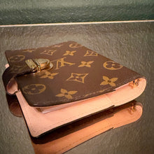 Load image into Gallery viewer, Louis Vuitton Koala Agenda PM Pink
